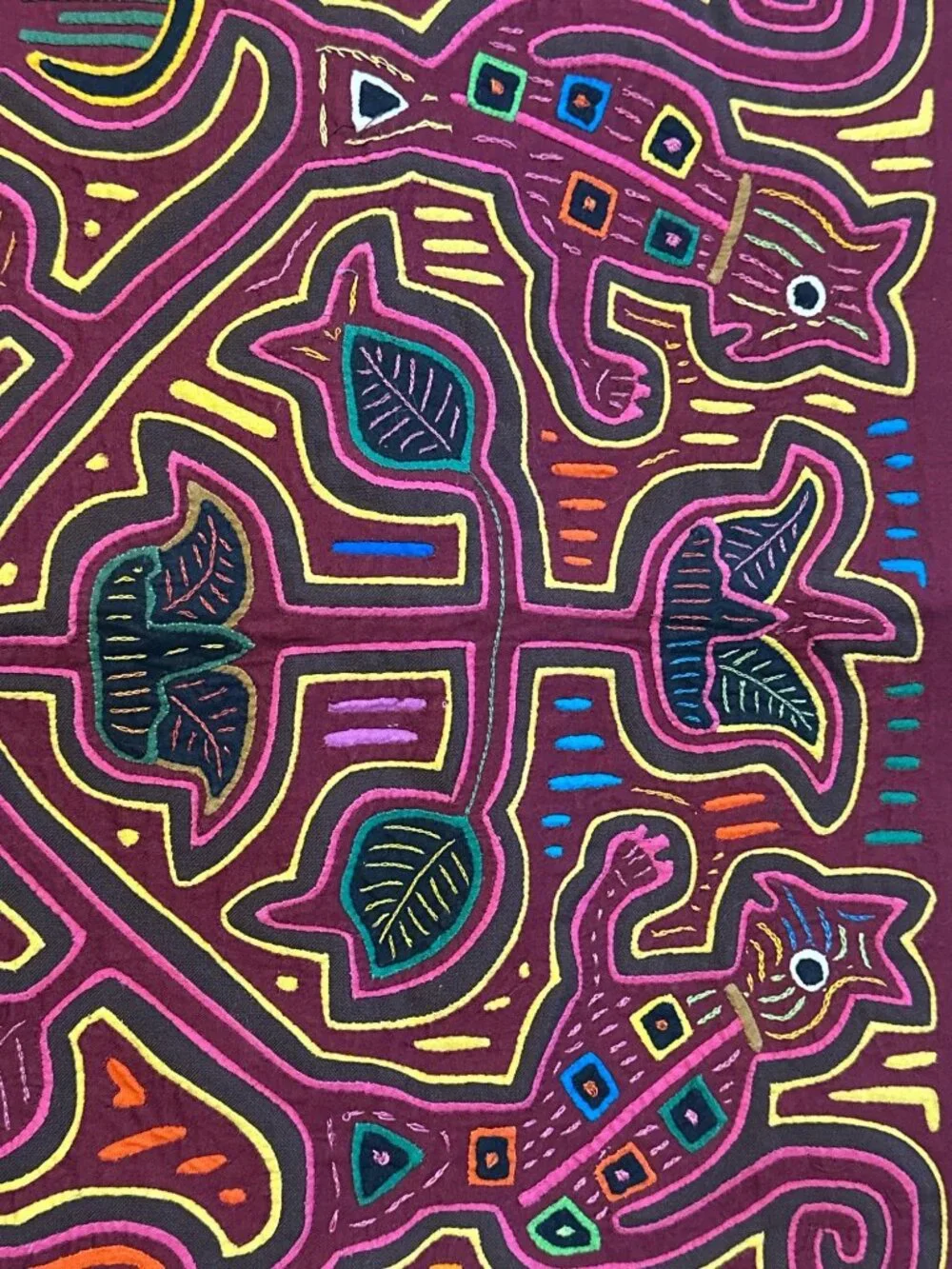 Handcrafted Mola Textile Art Panel With Lizard Design & Vibrant Colors On Burgun
